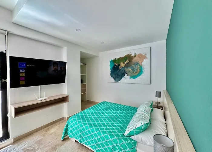 New One Block From 5th Ave Appartement *