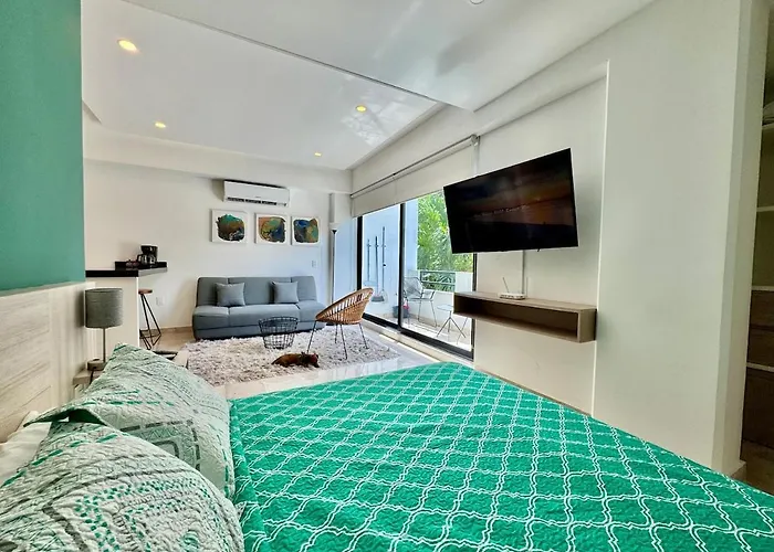 New One Block From 5th Ave Appartement *